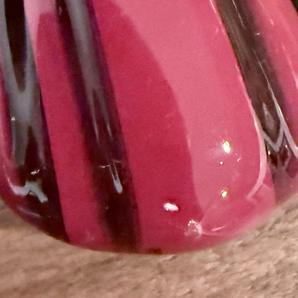 Ceramic cardinal salt and pepper shakers - Picture 11 of 11